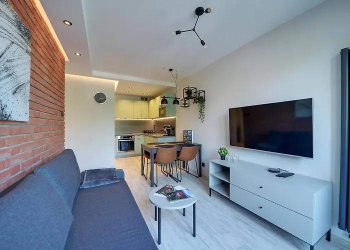 Sun Seasons 24 - Nad Lomnica 14 Centrum Appartement